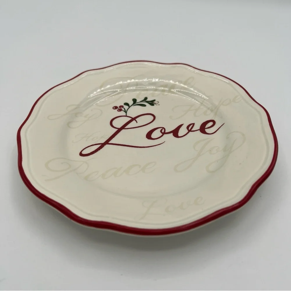 Better Homes & Gardens Heritage Collection Holiday Plates Set of 4 Ceramic